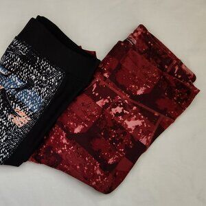 Lot of two Under Armour yoga pants capri length sz XL various prints colors EUC